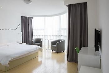 Motel 168 Shanghai Nanhui Huinan Subway Station Bagian luar foto