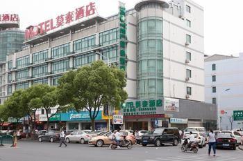 Motel 168 Shanghai Nanhui Huinan Subway Station Bagian luar foto