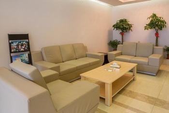 Motel 168 Shanghai Nanhui Huinan Subway Station Bagian luar foto