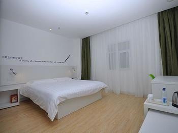Motel 168 Shanghai Nanhui Huinan Subway Station Bagian luar foto